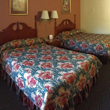 Scottish Inns Tupelo Bagian luar foto